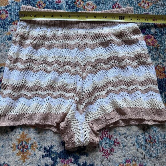 Cupshe Taupe Crochet Shorts Women's Size Medium - Picture 4 of 5